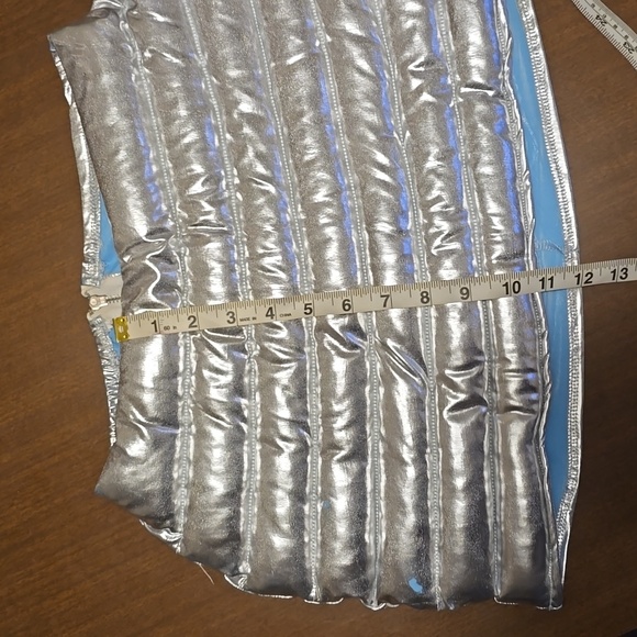 Silver puffy mini skirt size medium - Picture 5 of 6